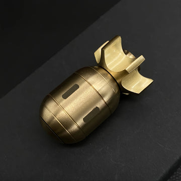 Brass Rocket Sculpture Copper Relax Toy Statue Exquisite Crafts Ornament Home Decoration Gift Rotating Bom*b Fidget Spinner