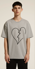 Love Romance Oversized T-Shirt – Gray Streetwear Tee with Broken Heart Graphic Print