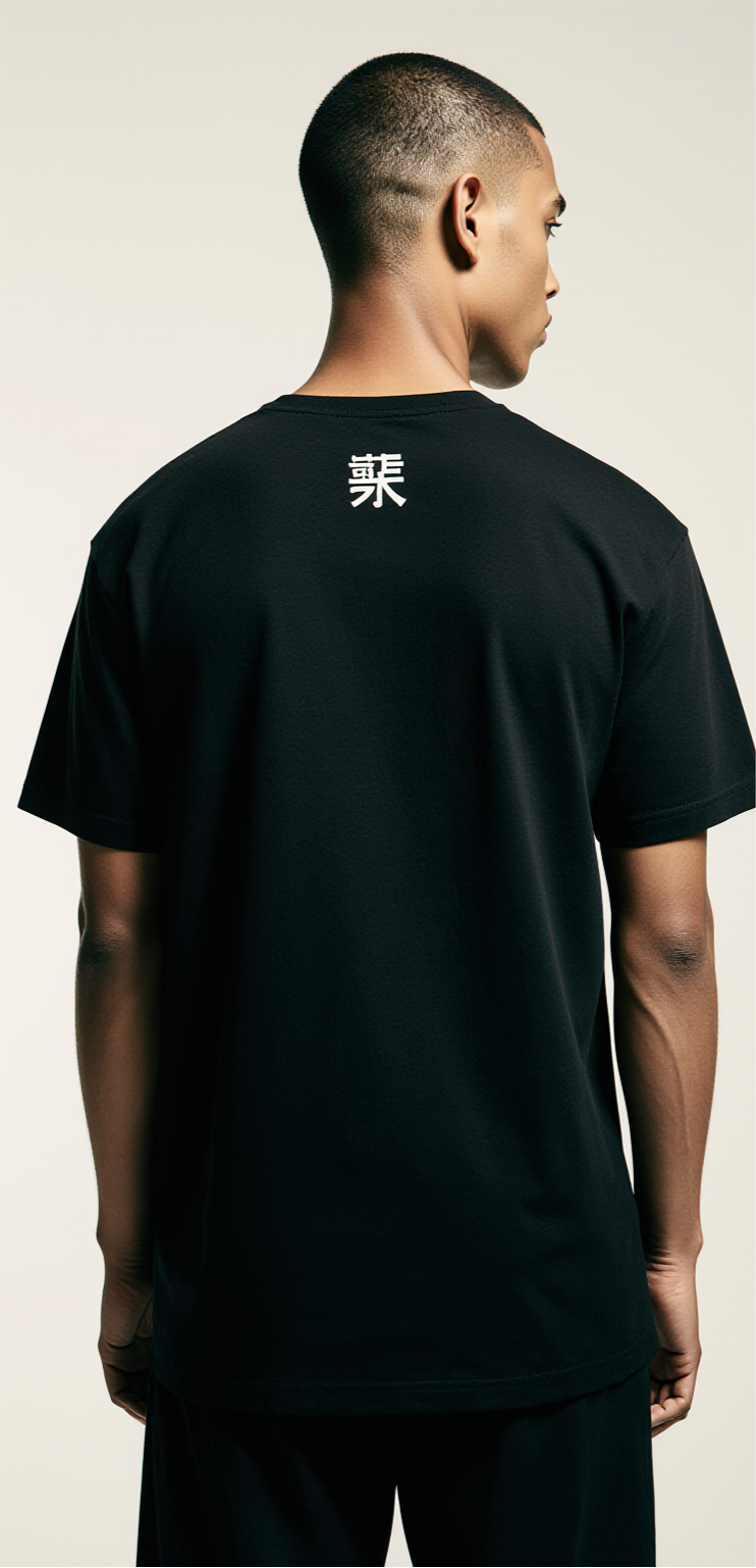 Black Cyberpunk Cityscape T-Shirt – Futuristic Streetwear with Japanese Detail