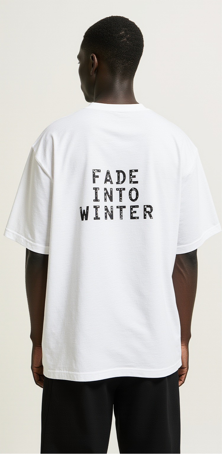 Oversized White Santa Claus T-Shirt – Fade Into Winter Graphic Tee – Streetwear Holiday Fashion
